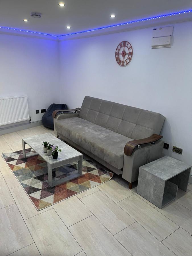 Cosy Serviced 1 Bedroom Apartment In London Exterior foto